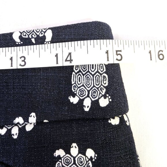 NWT LOFT | Turtle Print Riviera Shorts Navy Blue & White 6" Inseam | Size 0* - Picture 10 of 13